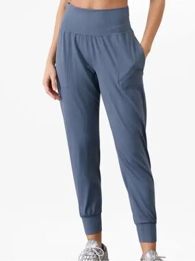 Athleta Salutation Women’s Jogger Pants in a dusty blue in a Size Small